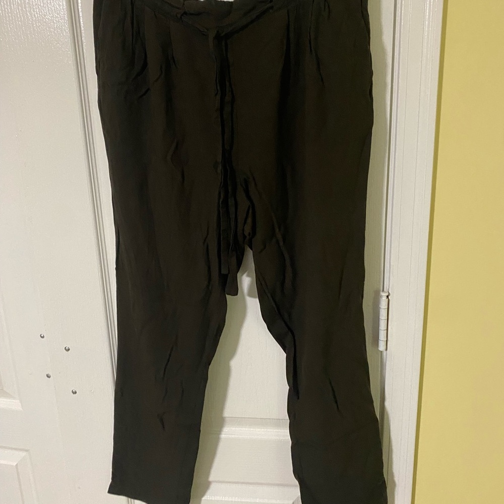 Women’s Olive Pants